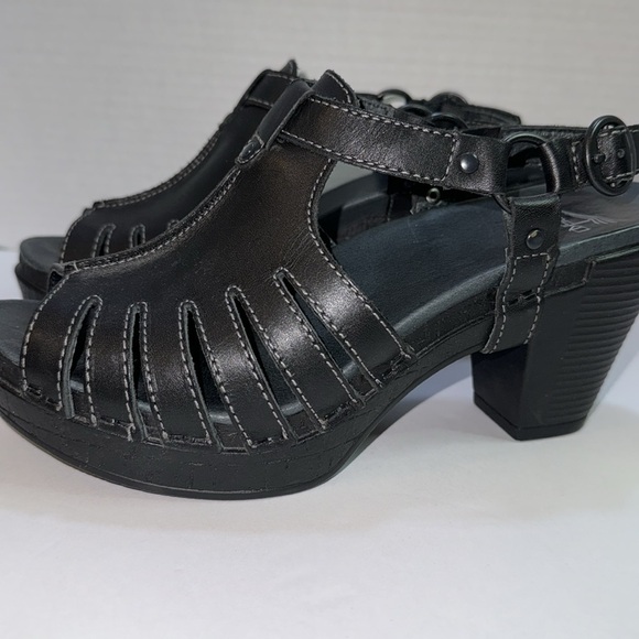 Dansko Randa Women’s Black Leather Block Heel Slingback Dress Sandal - Picture 4 of 9
